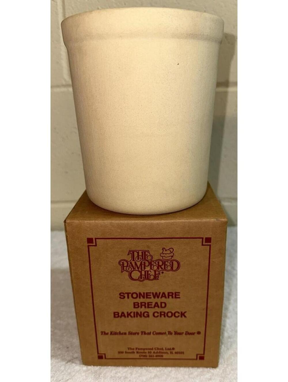 The Pampered Chef Stoneware Bread Baking Crock Never Used In Original Box